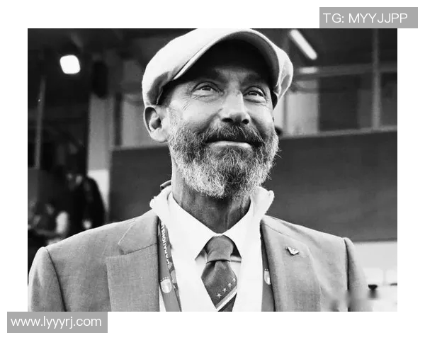 意大利足球传奇明星不幸去世引发全球球迷哀悼与怀念